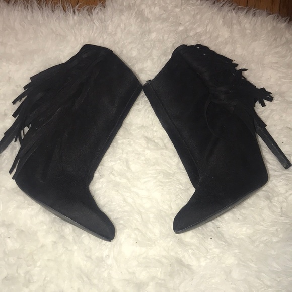 Lola Shoetique Shoes - BOGO sale point toe black ankle fringe booties 8